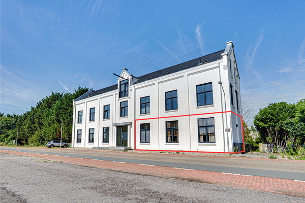 Te koop: Historisch en stijlvol appartement!